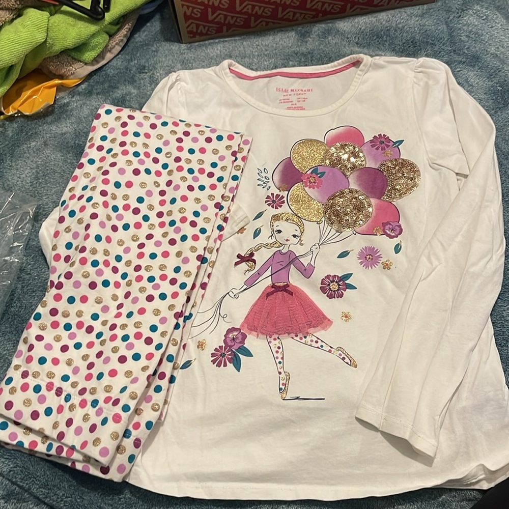 Isaac Mizrahi outfit cute and sparkly